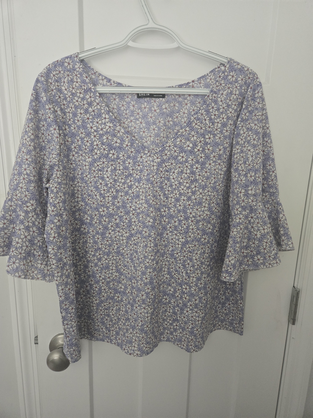 SHEIN Lavender Daisy V-Neck Bell Sleeve Blouse